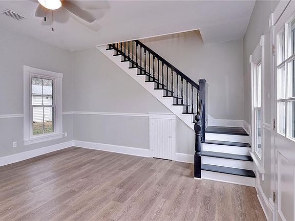 5th image of 419 1st St #1