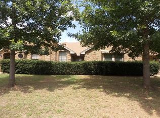 7412 Old Mill Run, Fort Worth, TX 76133