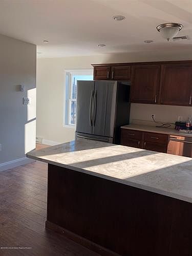 2nd image of 179 1st Ave