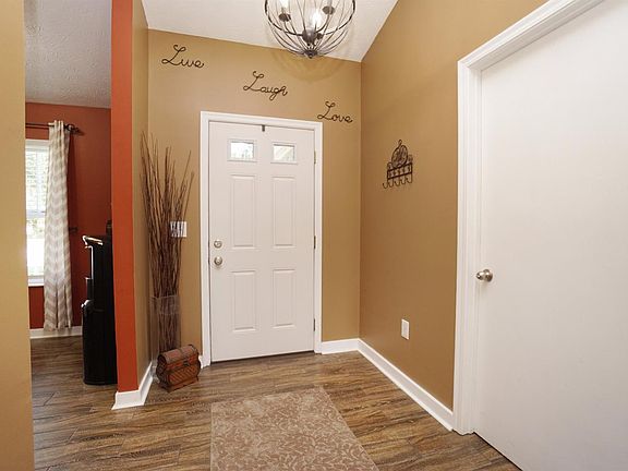 4th image of 8411 Nightshade Dr