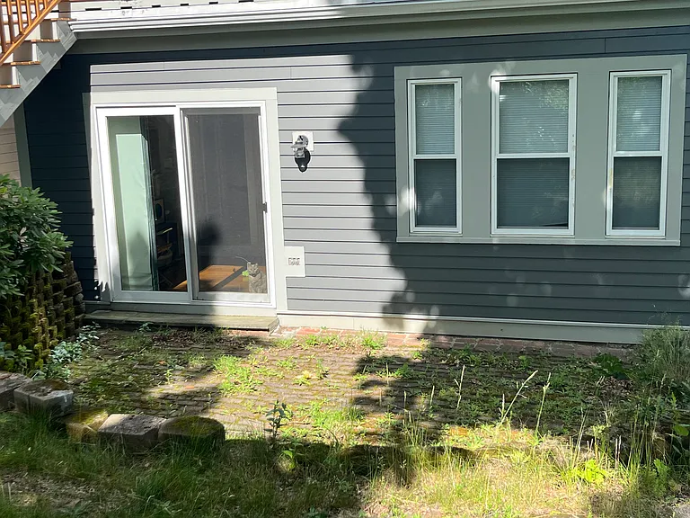 14 Sylvia St #1 — Photo 14