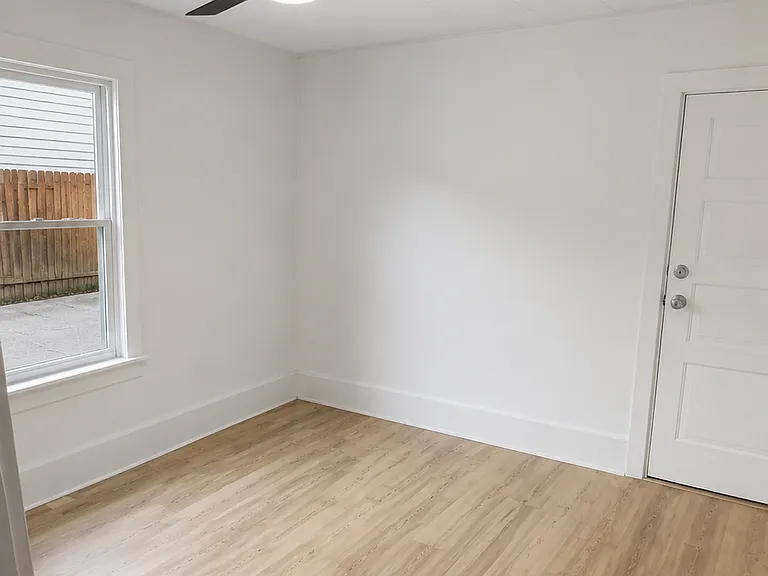 2293 Quayle Dr — Photo 33