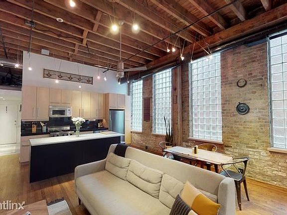 4th image of 525 N Halsted St Unit 106