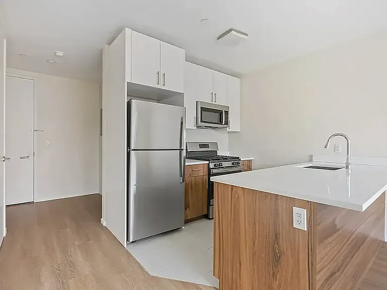 521 W 134th St #2A — Photo 5