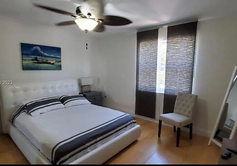 753 Michigan Ave #2B — Photo 3
