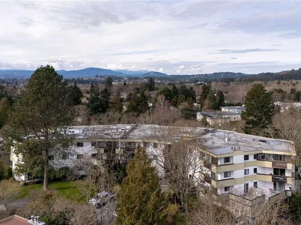 3962 Cedar Hill Rd #116, Saanich, BC V8N 3B8