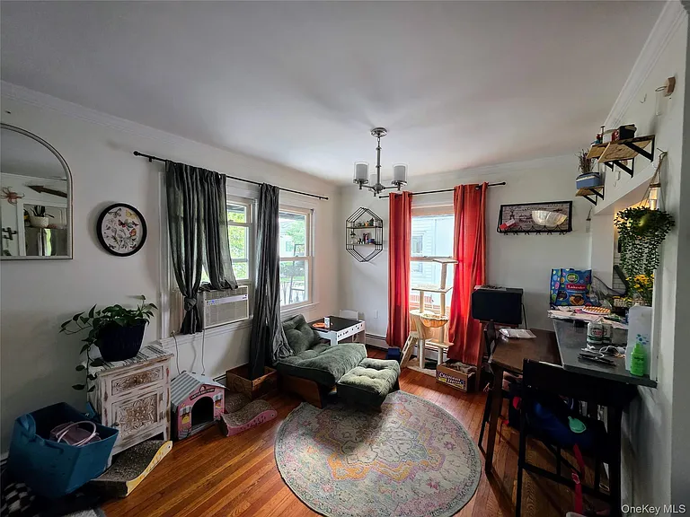 537 E Chester St — Photo 5