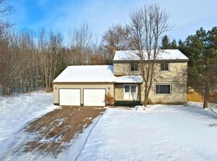 40 Marks Dr, Silver Bay, MN 55614