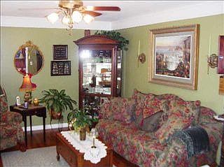 3rd image of 303 Robinall Dr
