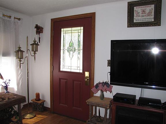 3rd image of 331 E Lawn Ave