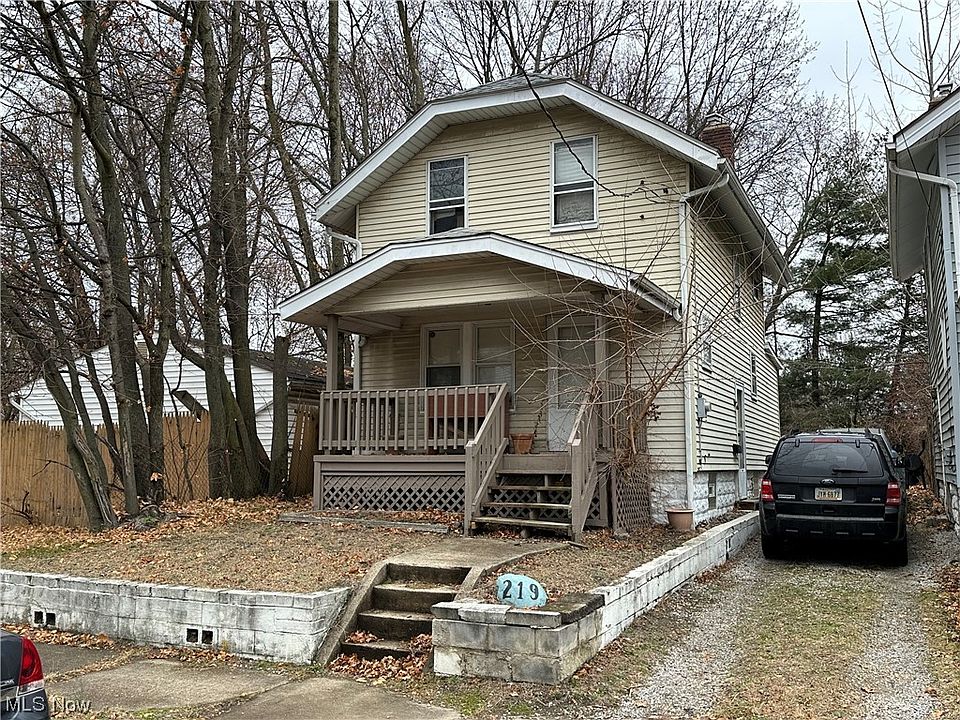 2nd image of 219 Nieman St