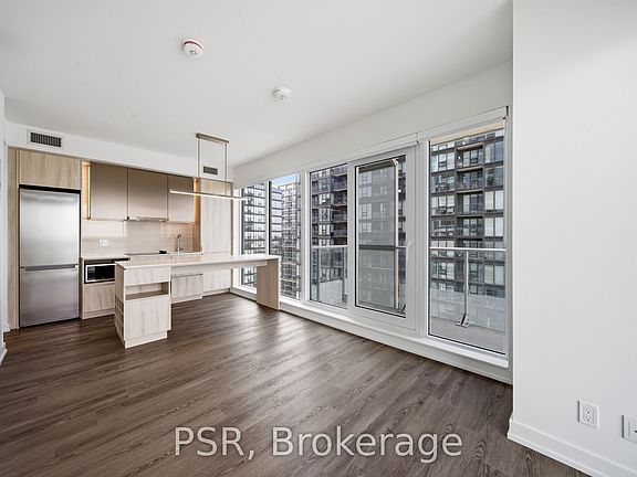 5th image of 70 Ordnance St #2503