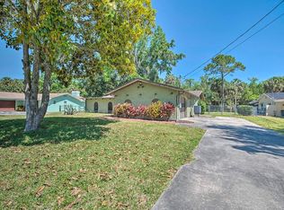 9905 W Halls River Rd, Homosassa, FL 34448