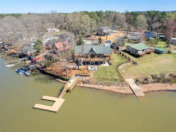 423 N Shore Dr, Lexington, NC 27292