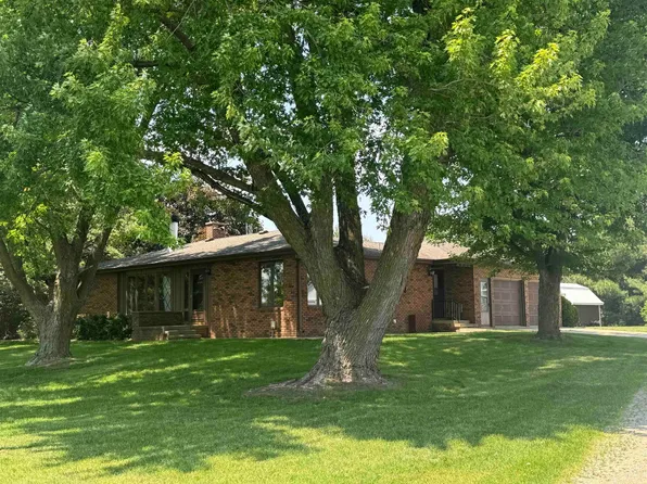 3063 Highway 18, Charles City, IA 50616