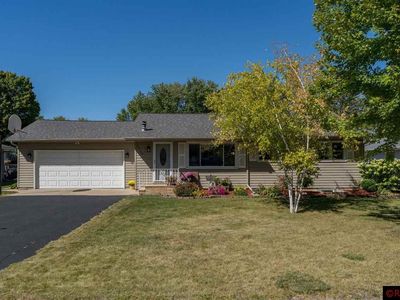 1719 Hodgson Rd, North Mankato, MN, 56003