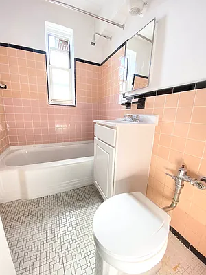 Rented by Queens Apartments Realty LLC | media 15