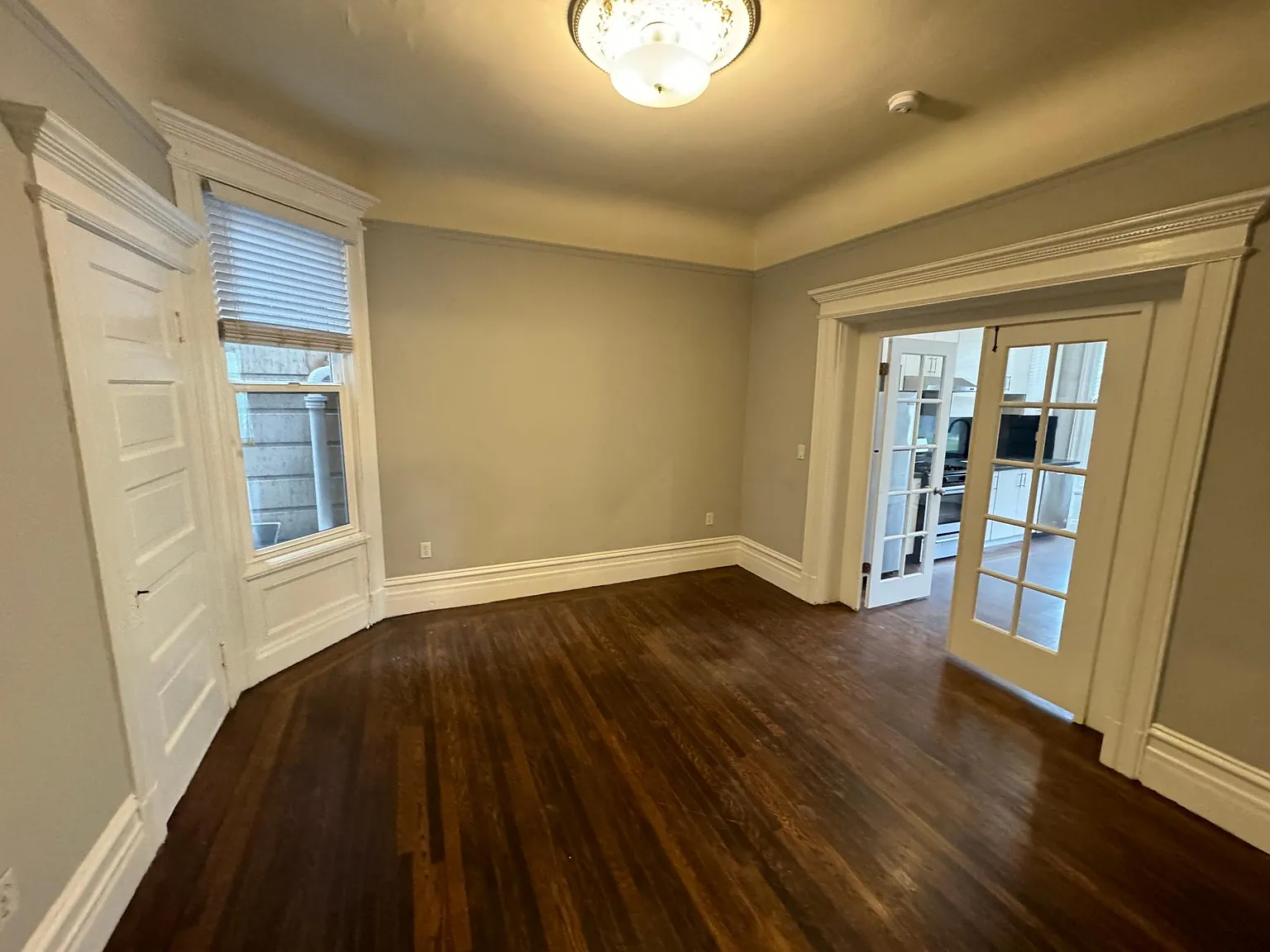 Studio, 420 sqft, $2,650 — Photo 3