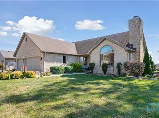 3904 Oakfield Dr, Oregon, OH 43616