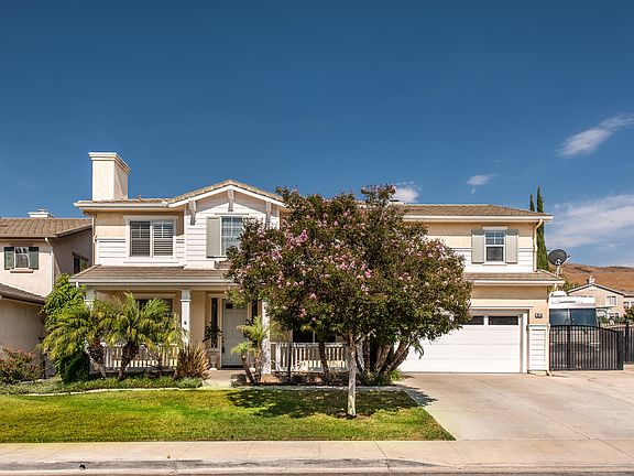 2nd image of 1016 King Palm Dr