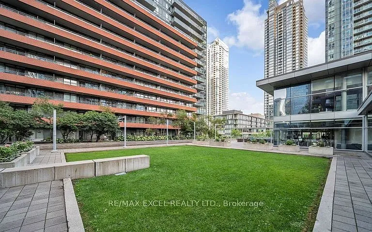 4K Spadina Ave #1129 — Photo 10