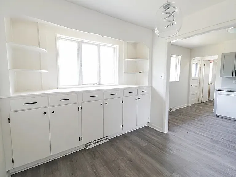 3025 W Saratoga Ave — Photo 2