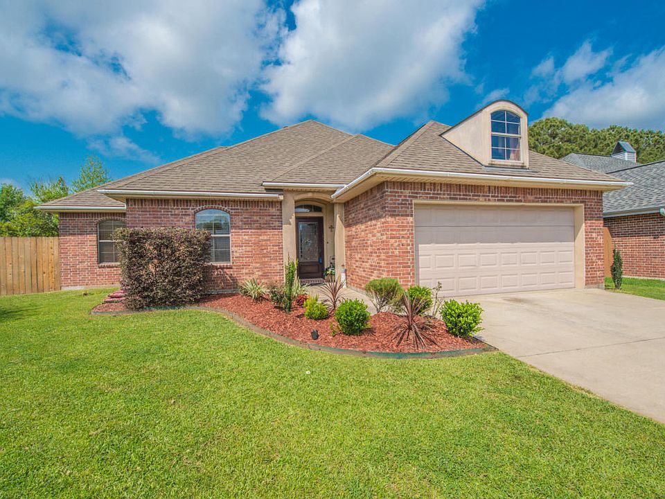 1st image of 112 Wallingsford Cir