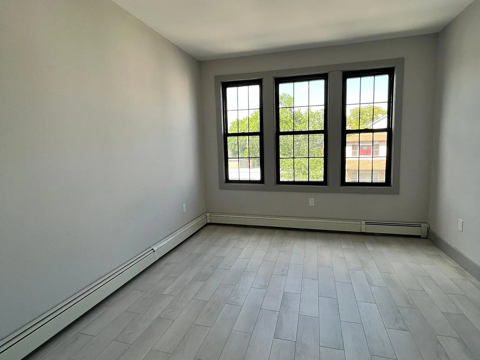 2 bed, 800 sqft, $2,100 — Photo 4