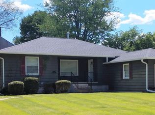 501 W Madison St, Girard, IL
