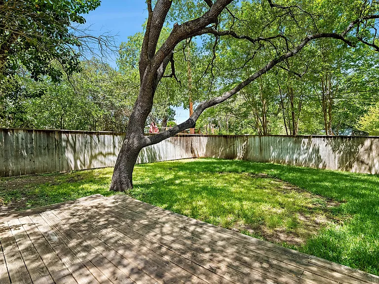 705 Eventide Dr — Photo 27