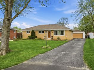 631 Pasadena Ave, Beecher, IL 60401
