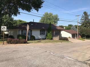 102 E 9th St, Madison, NE 68748