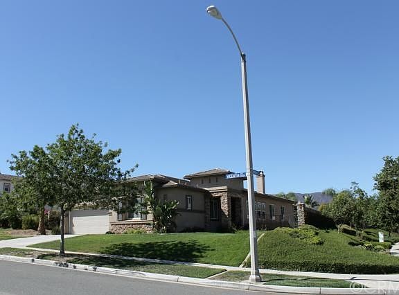 2nd image of 2378 S Vicentia Ave