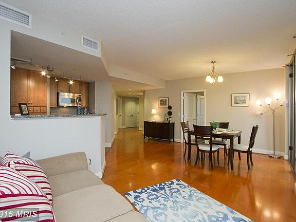 5th image of 1020 N Highland St Unit 704