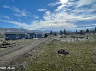 1060 Canyon Crest Rd, Yakima, WA 98903