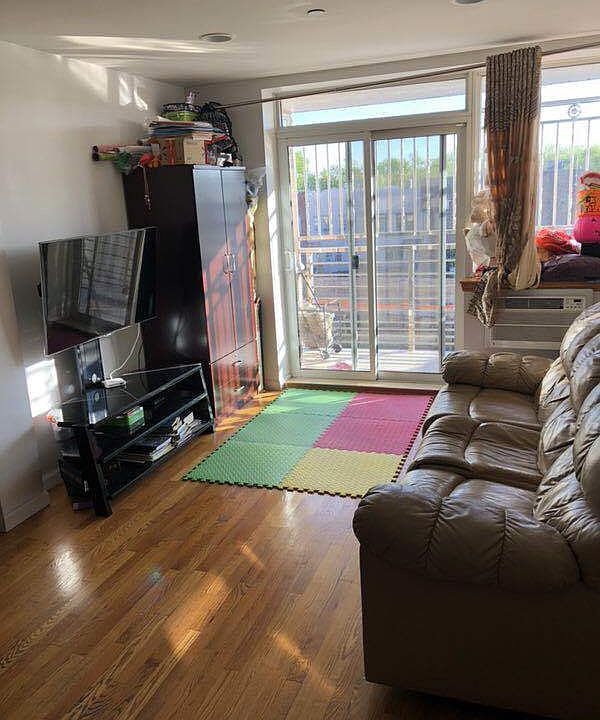 1st image of 729 40th St #2C