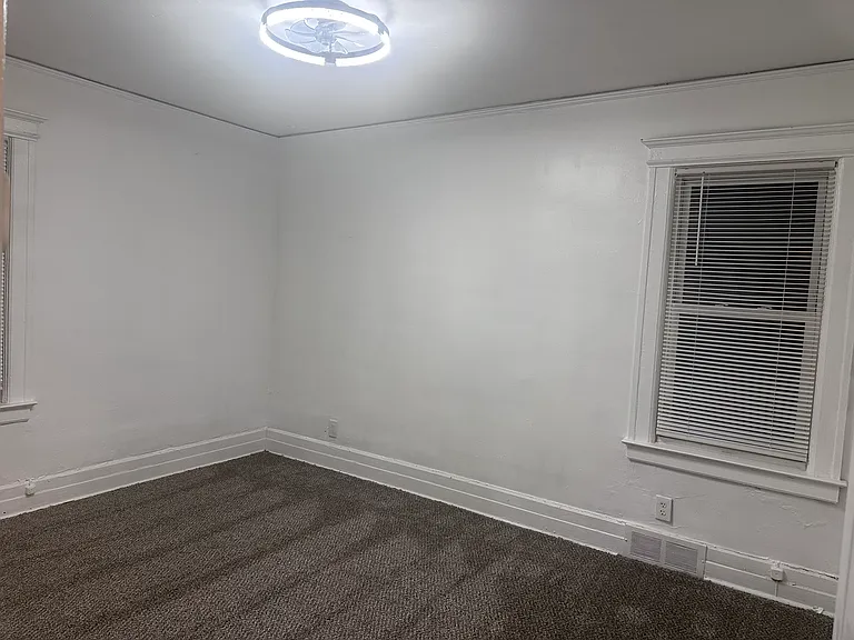 3352 Hudson Ave — Photo 13