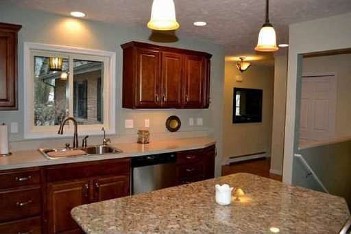 4th image of 2887 Sherwood Dr