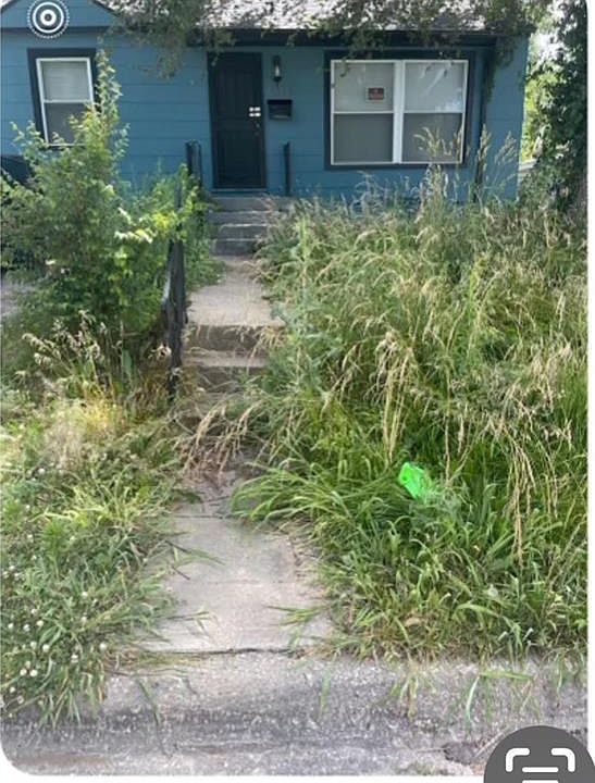 1st image of 3213 N Delavan Ave