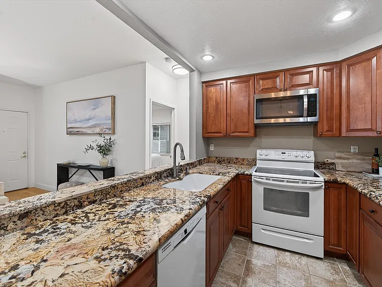 108 Norris Canyon Pl #D — Photo 5