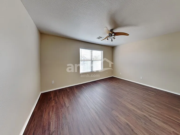 2464 E Westchester Dr — Photo 20