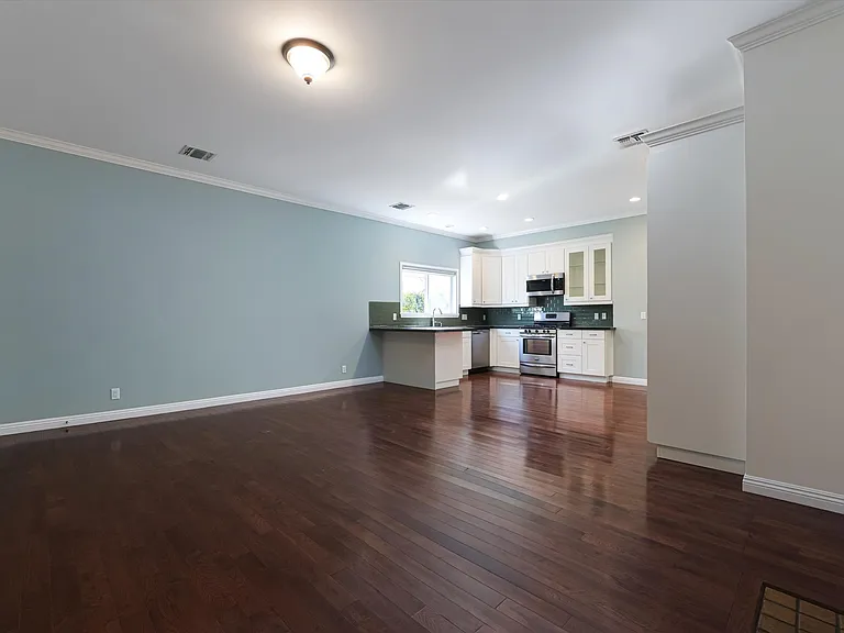 809 N La Jolla Ave — Photo 7