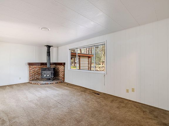 2nd image of 60866 Granite Dr