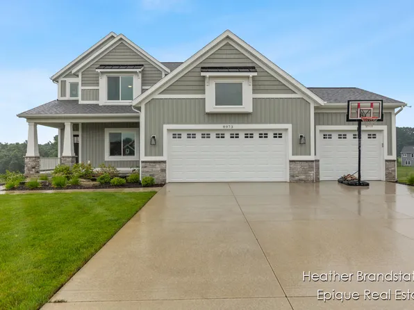 8973 Courtland Hills Ct, Rockford, MI 49341