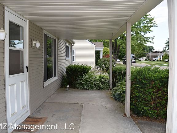 2nd image of 356 Gargantua Ave