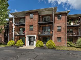 90 Neponset St APT 902, Canton, MA 02021