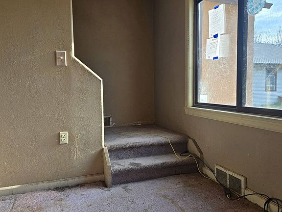 3rd image of 806 Lincoln Ave