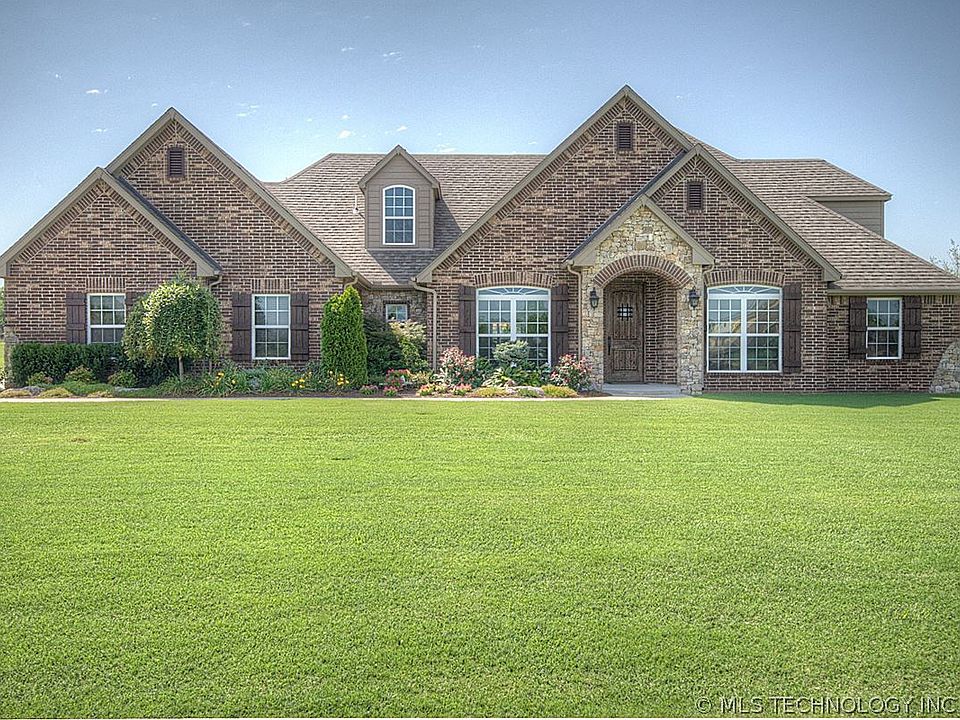 1st image of 2784 Elkhorn Dr