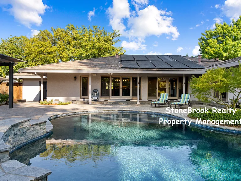 244 Breckenwood Way — Photo 55