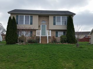 1740 Shenstone Dr, Harrisonburg, VA 22802